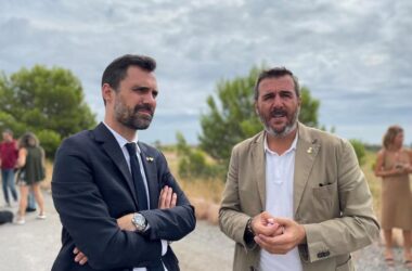 El conseller Torrent acompañado del alcalde del municipio Fran Morancho