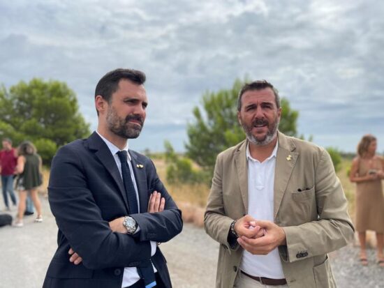 El conseller Torrent acompañado del alcalde del municipio Fran Morancho