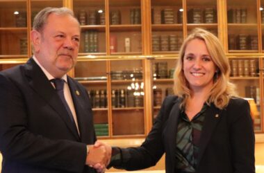 Natàlia Mas Guix y Pedro Azpiazu