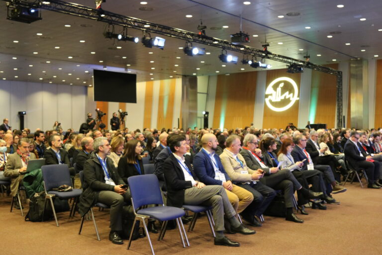 Los asistentes al Congreso Nacional de Industria