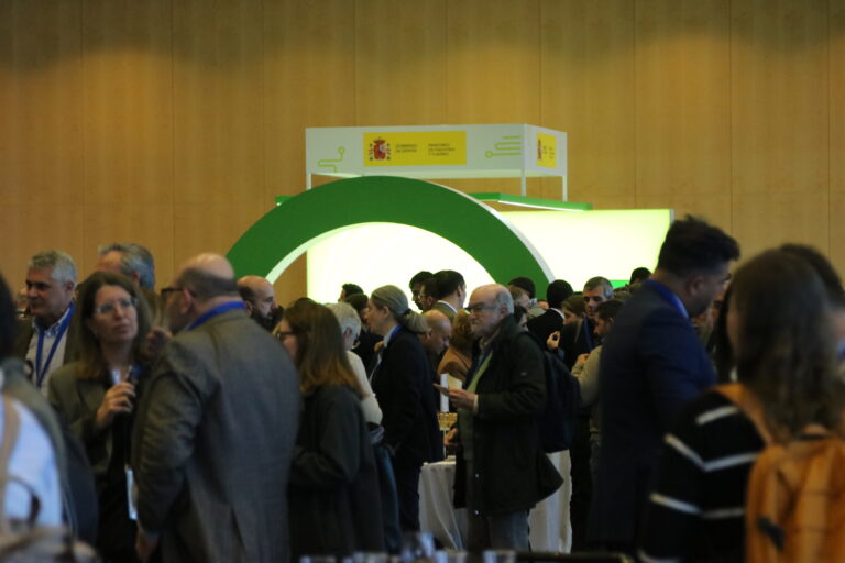 Los asistentes al Congreso durante el networking