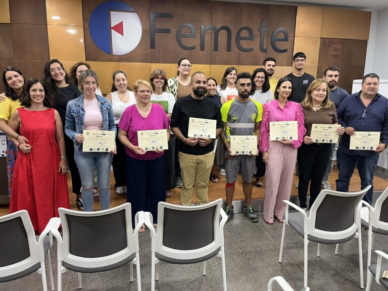 Entrega de diplomas del proyecto “Industria Verde” a representantes de empresas tinerfeñas