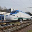 Modelo Afrosiyob (un Talgo 250), operado por la compañía estatal de Uzbekistán (UTY). Firma: Talgo