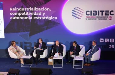 Mesa redonda “Autonomía estratégica de la alimentación” en Cibitec26. Firma: industry TALKS