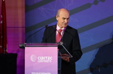 Clausura Cibitec26. Firma: industry Talks