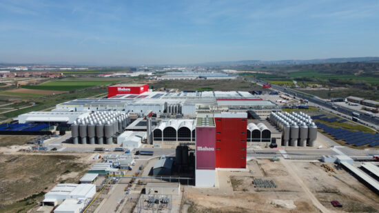 Fábrica del grupo Mahou San Miguel en Alovera (Guadalajara). Firma: Mahou San MIguel